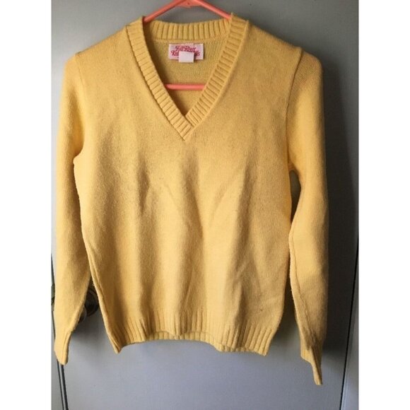 Fall River Knitting Mills Sweater Yellow V Neck Medium - Picture 1 of 8